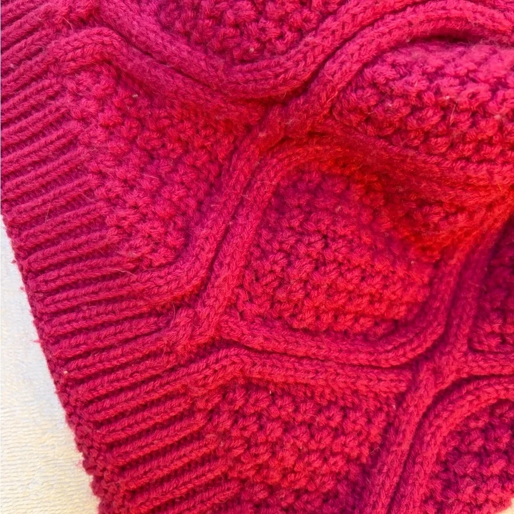 UGG Australia magenta hot pink  Knit Beanie hat one size